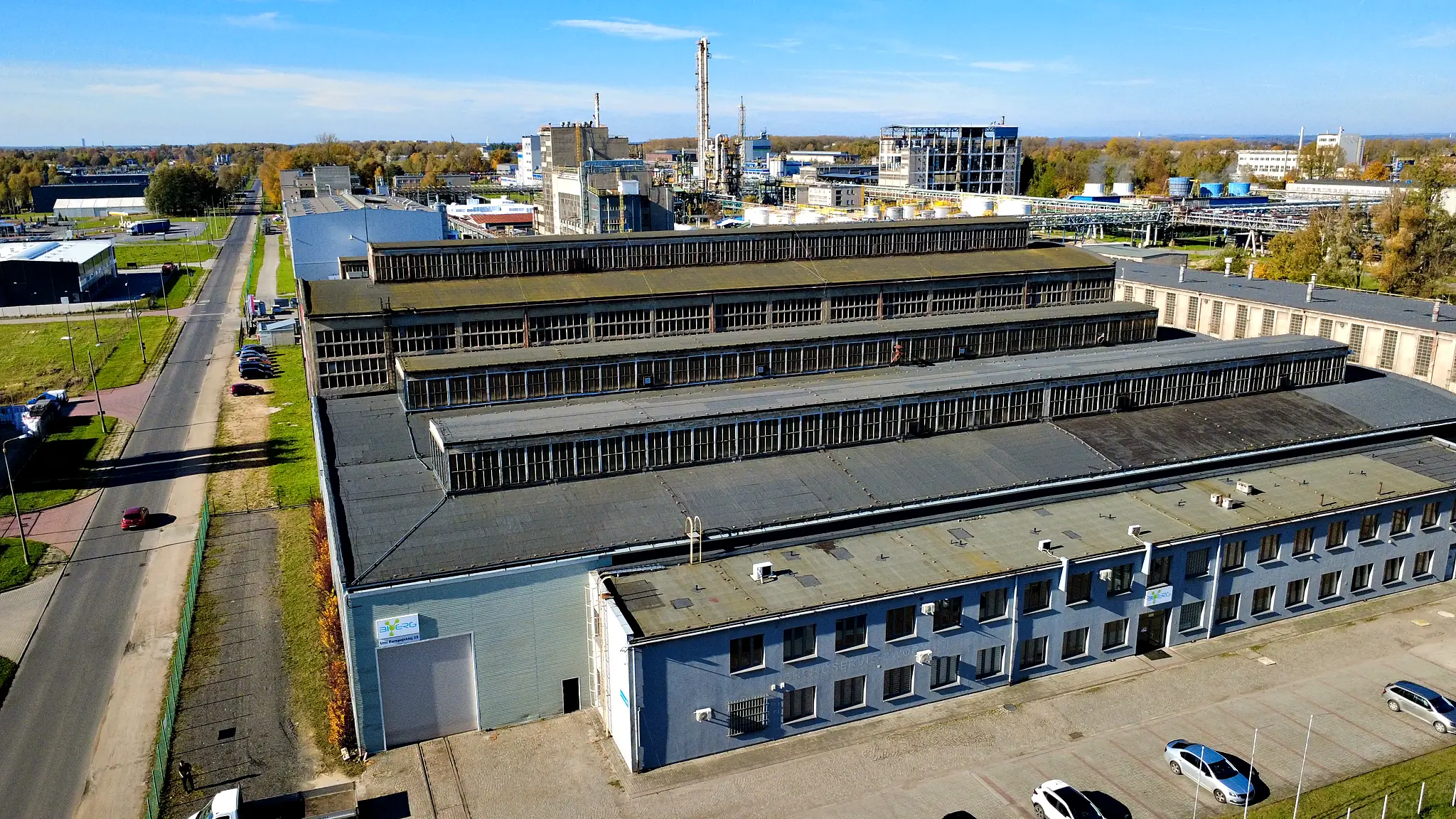Hale produkcyjne Bioerg przy ul. Unii Europejskiej 55 w Oświęcimiu — widok z drona